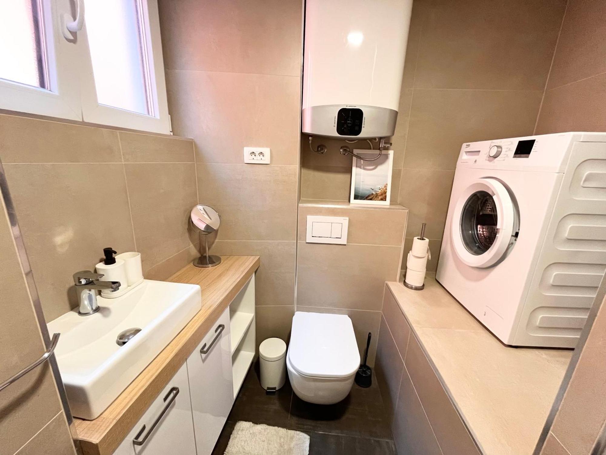Casa Orange 2 Apartment โคเปร์ ภายนอก รูปภาพ