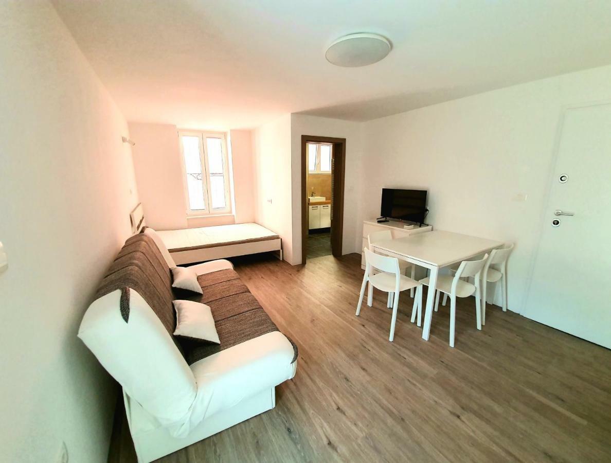 Casa Orange 2 Apartment โคเปร์ ภายนอก รูปภาพ